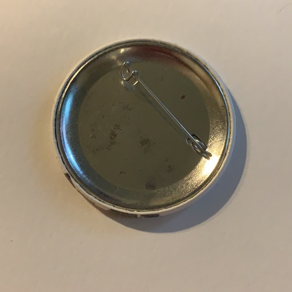 Bruce Springsteen BORN TO RUN pin - Picture 2 of 3